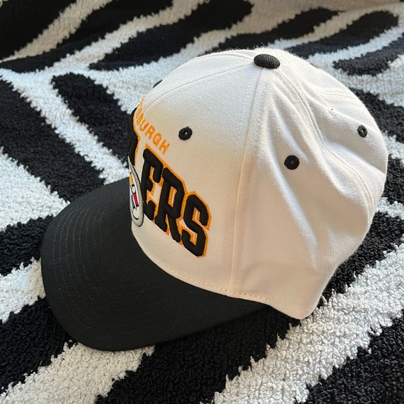Mitchell & Ness - Pittsburgh Steelers Snapback Hat - Picture 2 of 5